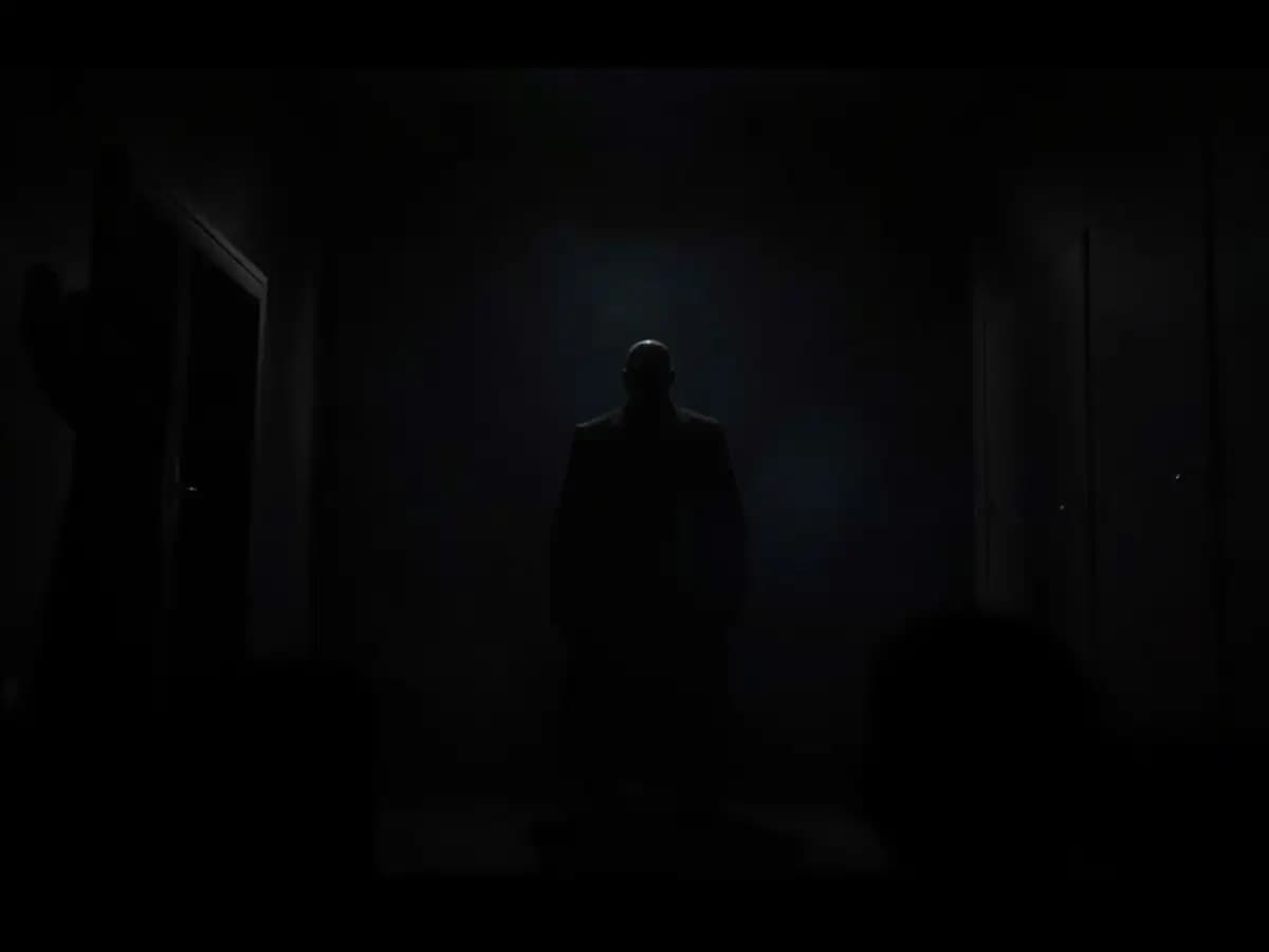 UnitedHealthcare CEO Murder: A Nation on Edge as Manhunt Intensifies